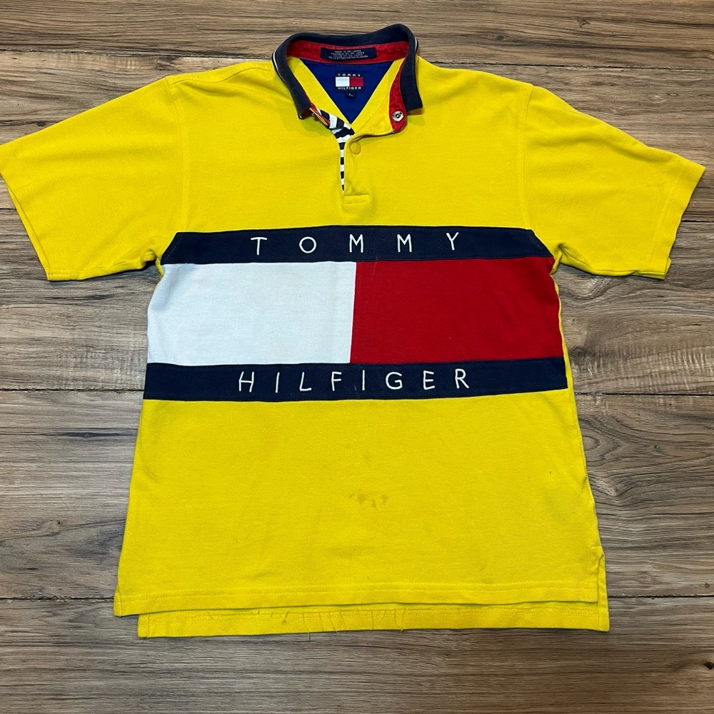 VTG. Tommy Hilfiger big logo polo shirt! Sz. Kids large women’s S